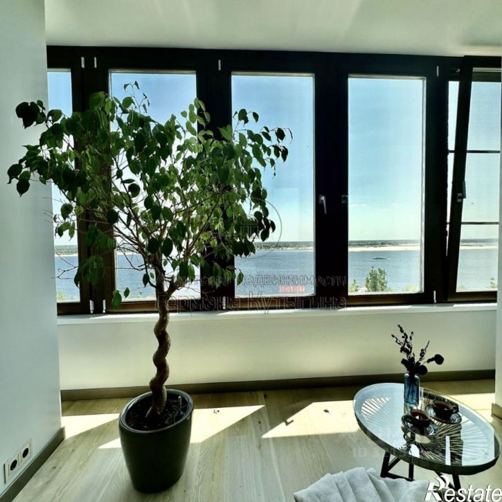 3-комн квартира город Волгоград