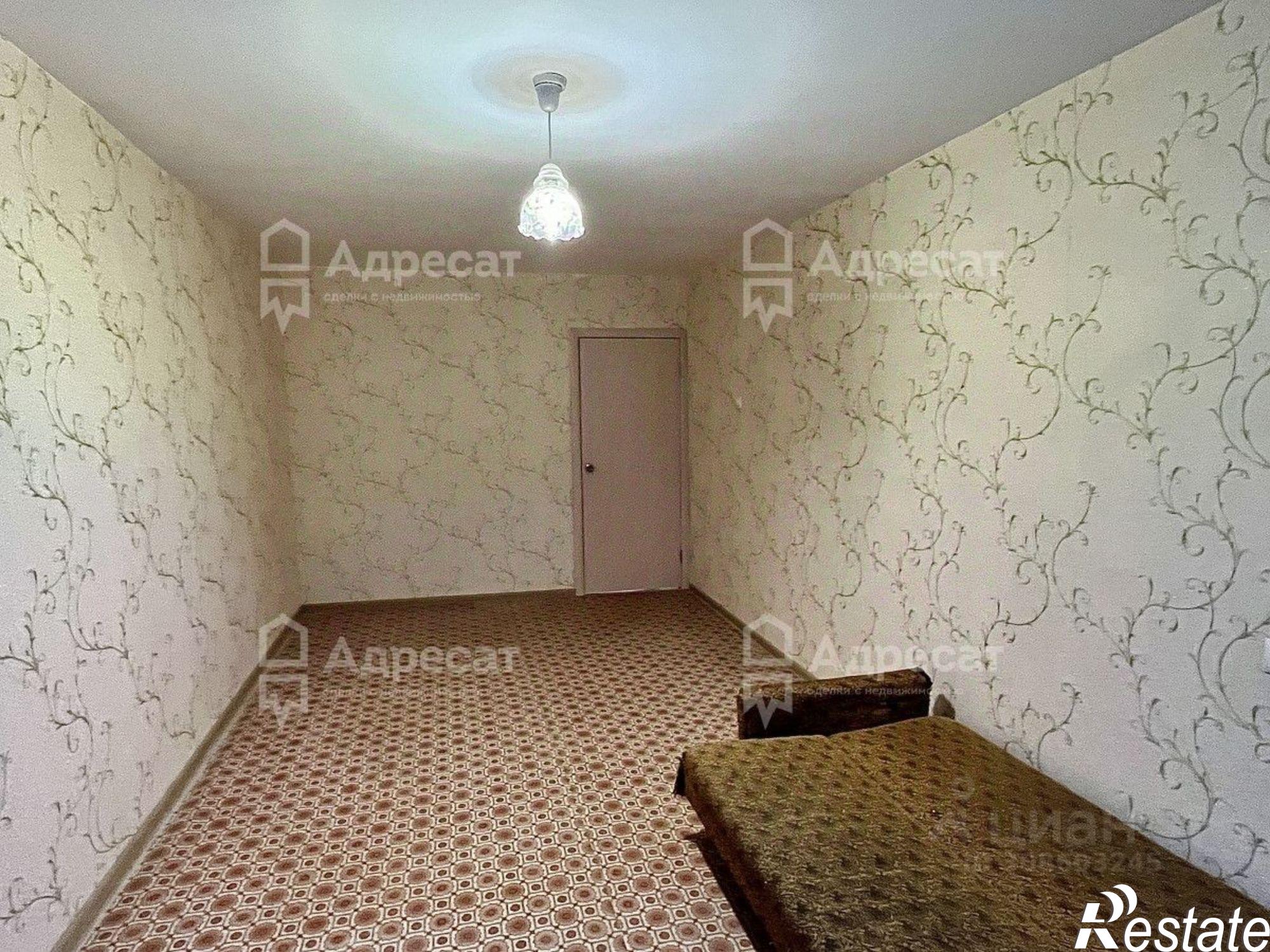 Купить квартиру за 3 100 000 рублей на Светлоярский район