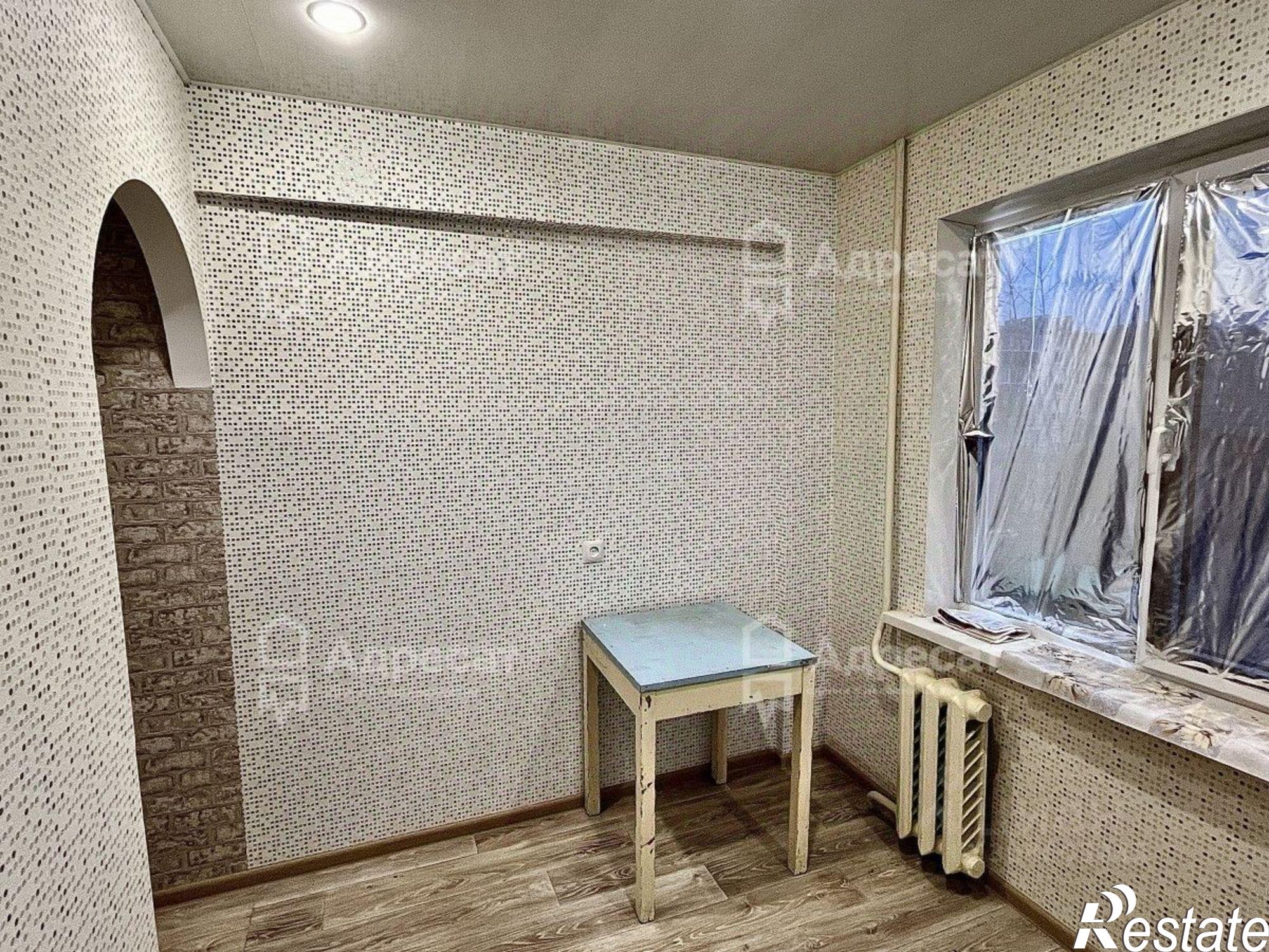 Купить квартиру за 3 100 000 рублей на Светлоярский район