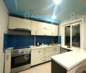 3-комн, 59кв м, этаж 2/4 ул им. Козьмы Минина, 4а