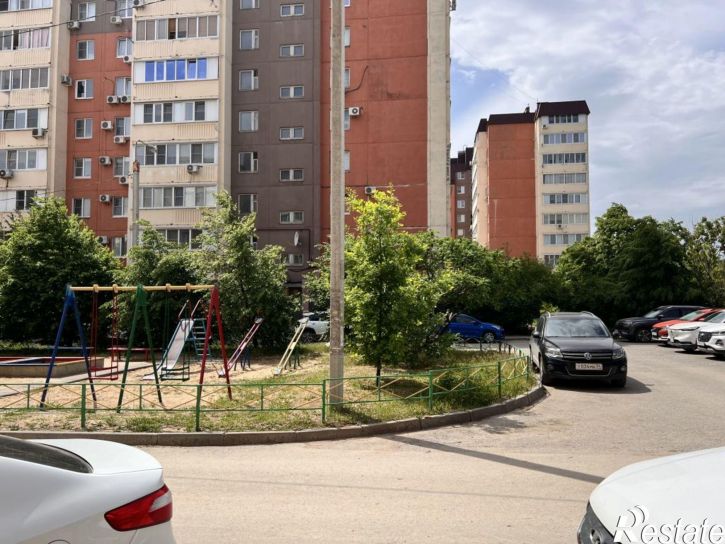 2-комн квартира Нефтяников, 11