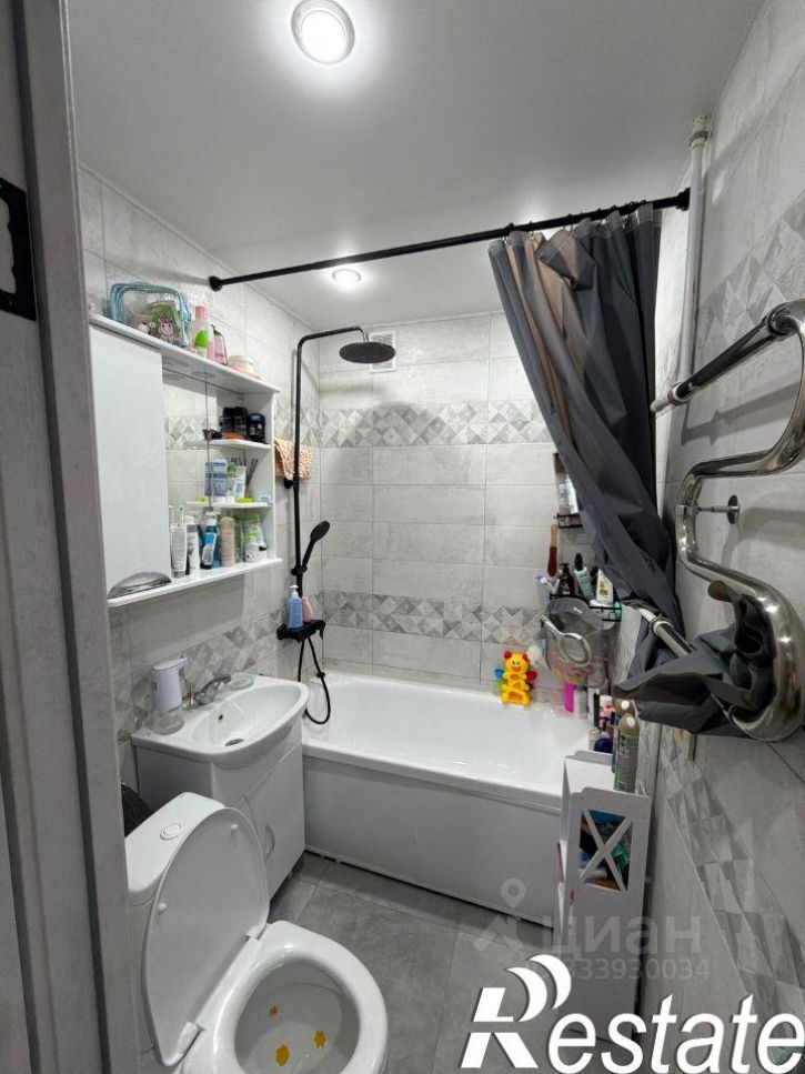 3-комн квартира мкр 4-й, 27,  д. 27